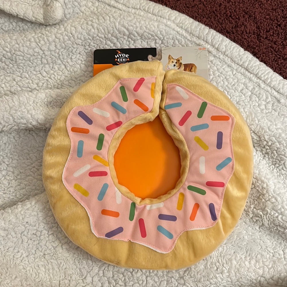 Hyde & Eek Pet Donut Neckwear
